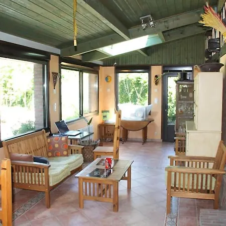 Le Mesnil-3 Oda ve Kahvaltı 3*